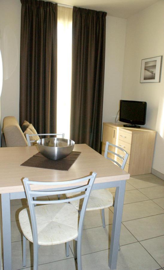 Residence Belmare Rimini Exteriör bild