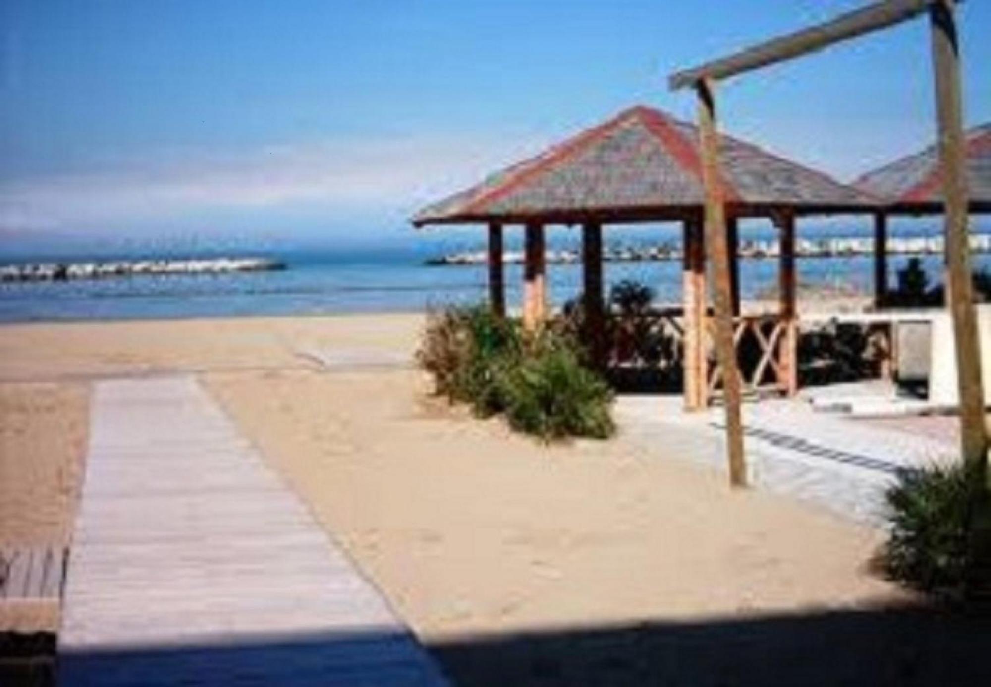 Residence Belmare Rimini Exteriör bild