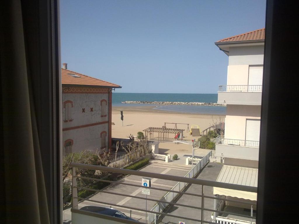 Residence Belmare Rimini Rum bild